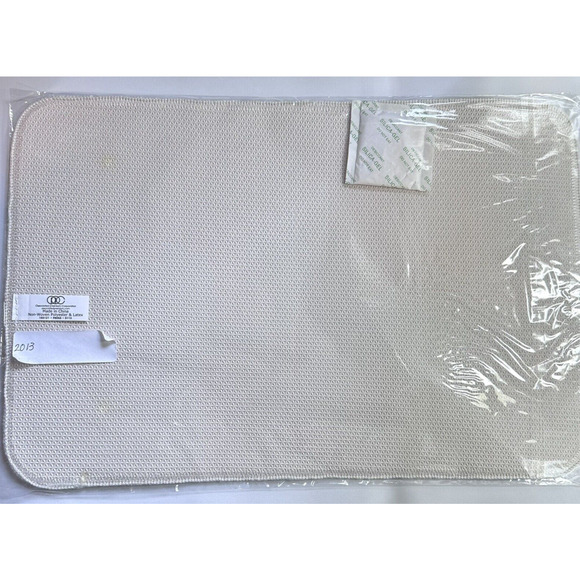 Purina St. Louis Cardinals Pet Bowl Mat Food Water Cardinals Arch - Picture 7 of 7